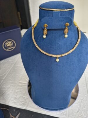 Pearl Glow Luxe Collar