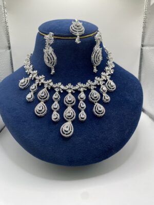 Crystal Dewdrop Royale Necklace Set