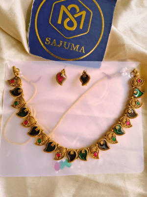 Mayuri Kemp Necklace Set
