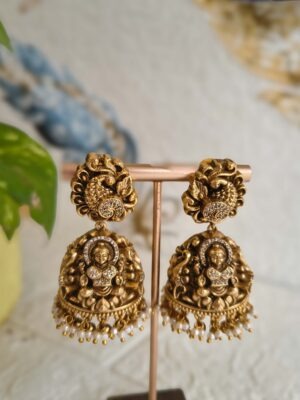 Earring