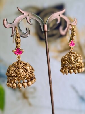 Earring