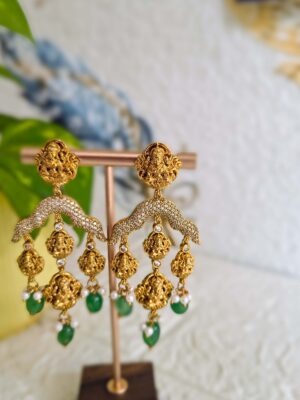 Earring