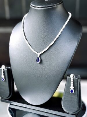 New Arrivals 8 Crystal Drop Necklace